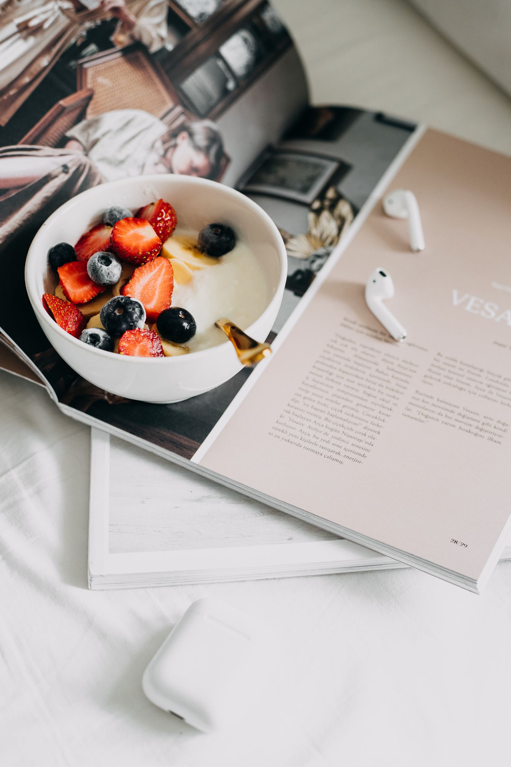 Diabetes-friendly dessert of berries and Greek yogurt topped with nuts